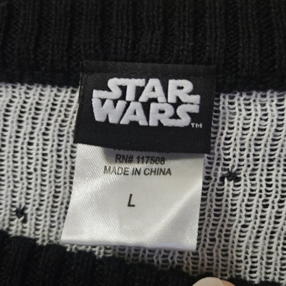 Star Wars Darth Vader Sweater Women's Size L - Picture 3 of 4